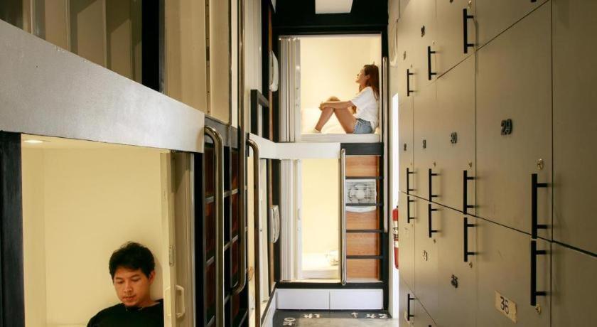 Sleepbox Hostel Suratthani Surat Thani Esterno foto