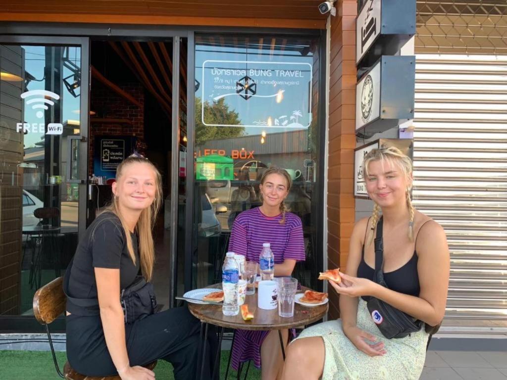 Sleepbox Hostel Suratthani Surat Thani Esterno foto