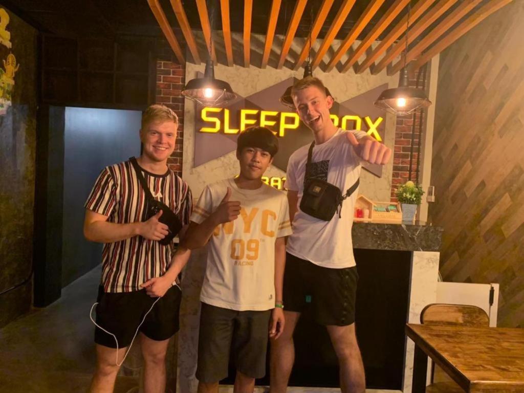 Sleepbox Hostel Suratthani Surat Thani Esterno foto