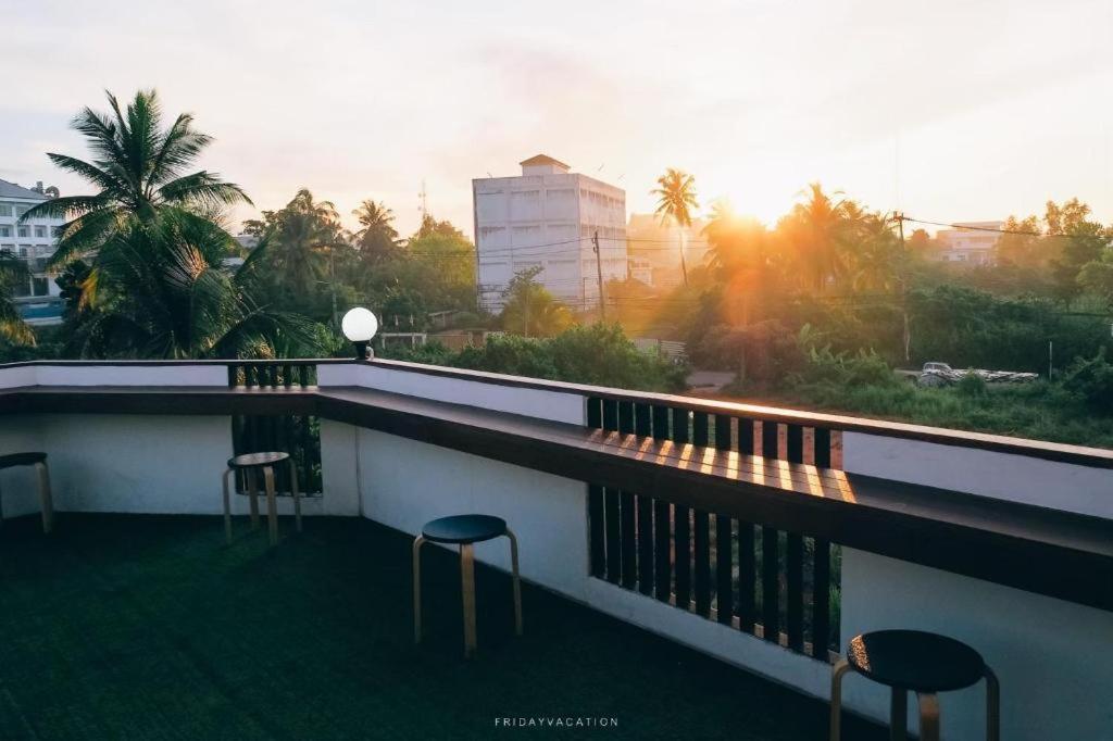 Sleepbox Hostel Suratthani Surat Thani Esterno foto