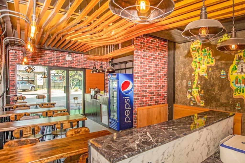 Sleepbox Hostel Suratthani Surat Thani Esterno foto